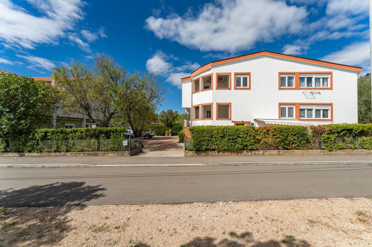 Argyruntum Apartments Starigrad Paklenica Exterior foto